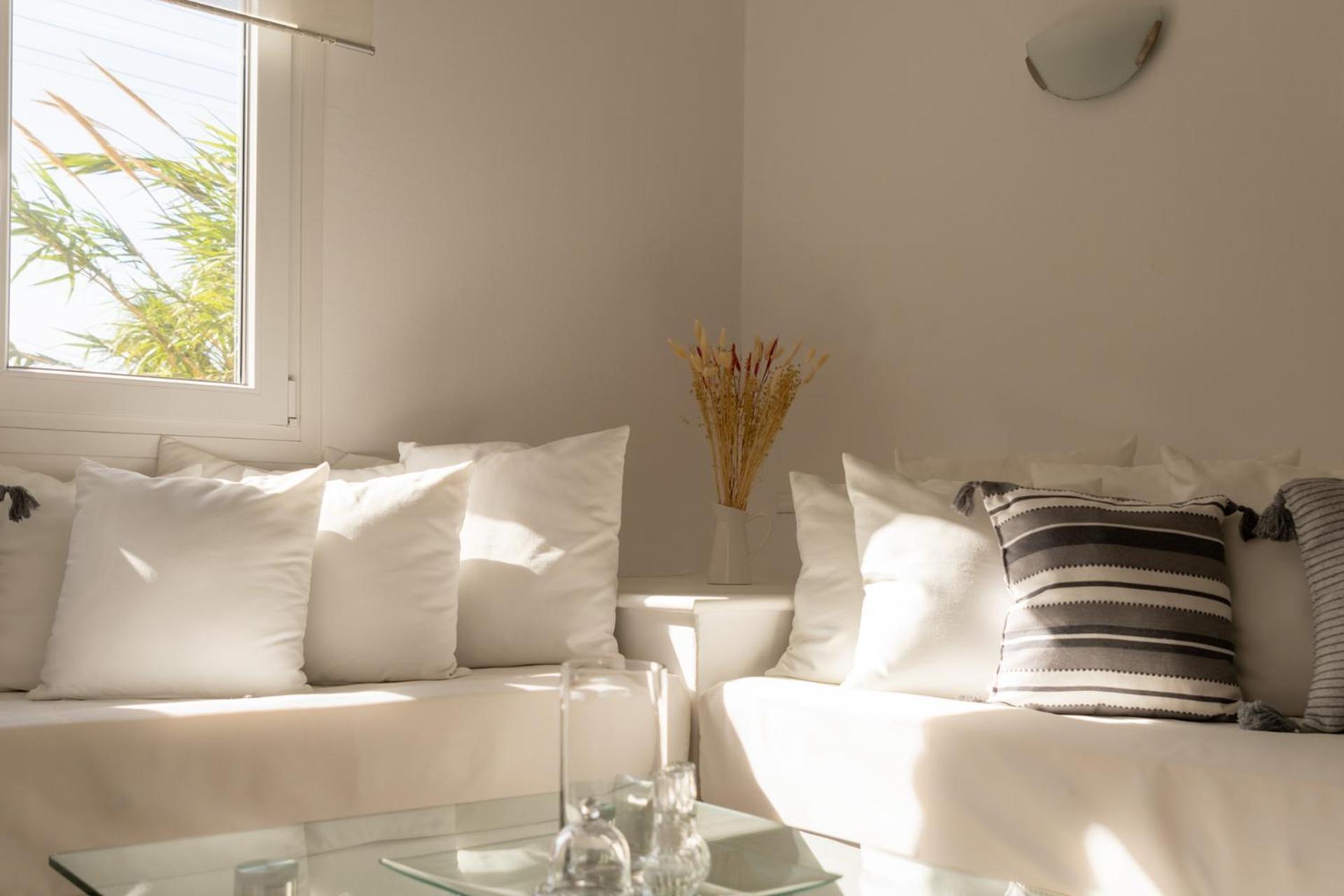 Elio A 1Bdr Apt With Garden 1 Min From The Beach By Hospi Heraklion  ภายนอก รูปภาพ